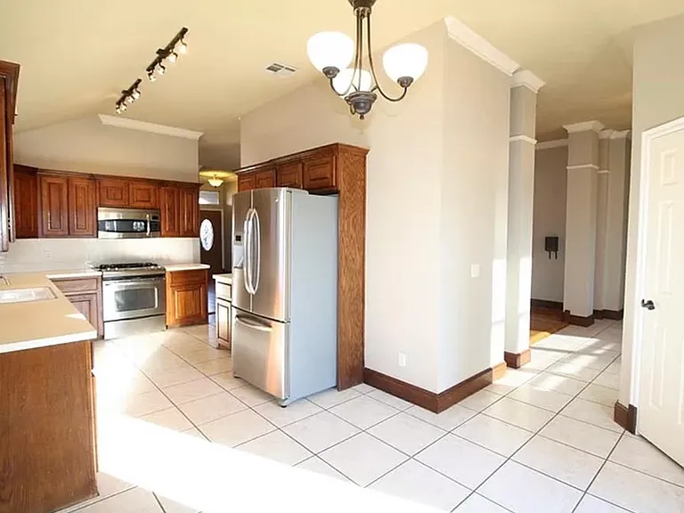 2120 Fair Meadow Dr — Photo 8
