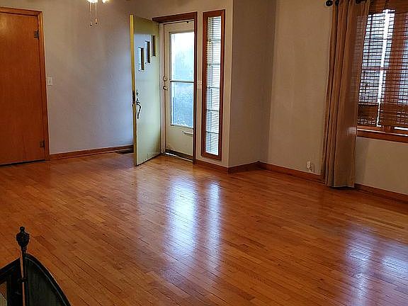 Gorgeous wood floors in LR