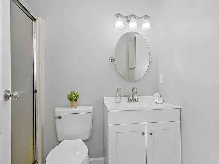 Skyridge Apartment Homes — Photo 40