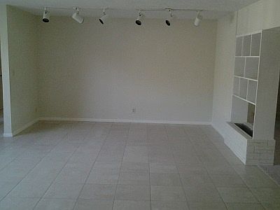 5th image of 1009 Long Island Ave