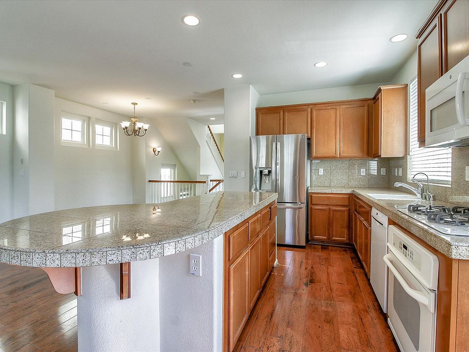 1st image of 4387 Laird Cir