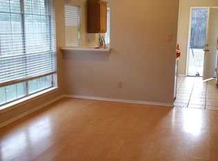 2308 Cromwell Dr, Arlington, TX 76018