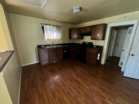 4th image of 1619 N 10th St