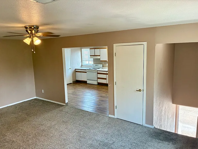 1443 Centennial Dr — Photo 6