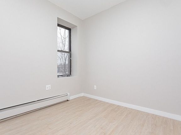 5th image of 879 De Kalb Ave #9B