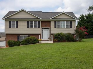 1046 Glasgow Ct, Lynchburg, VA 24503