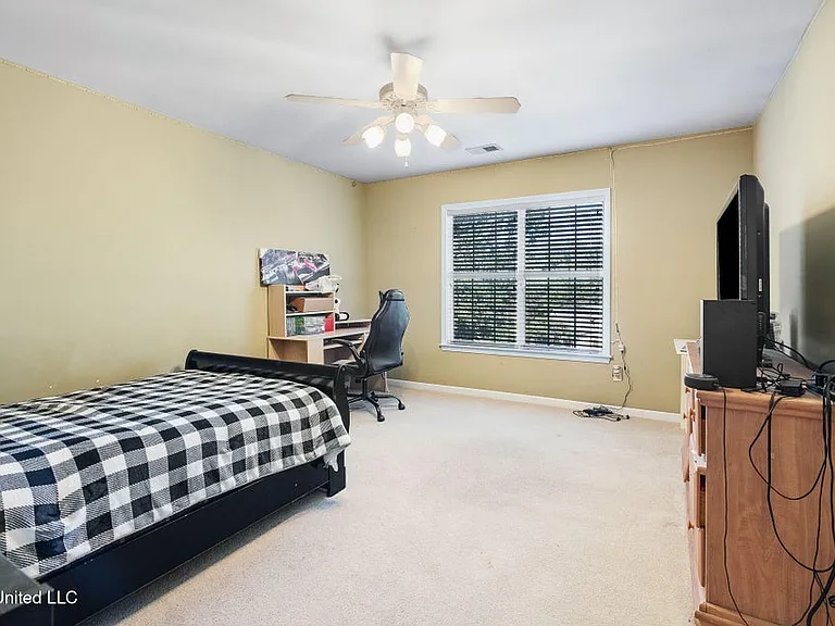 2535 Appleton Dr — Photo 4