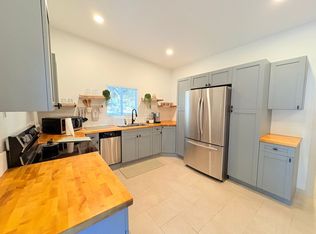 8606 Hipps Rd, Jacksonville, FL 32244