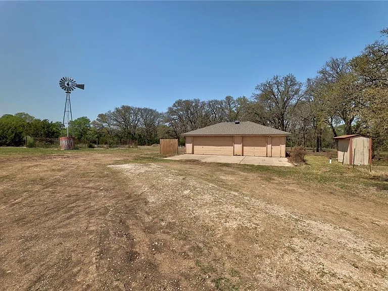 207 Rancho Bueno Dr — Photo 34