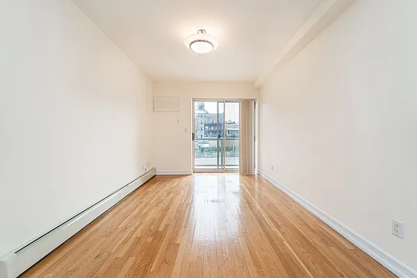 Rented by Modern Spaces | media 4