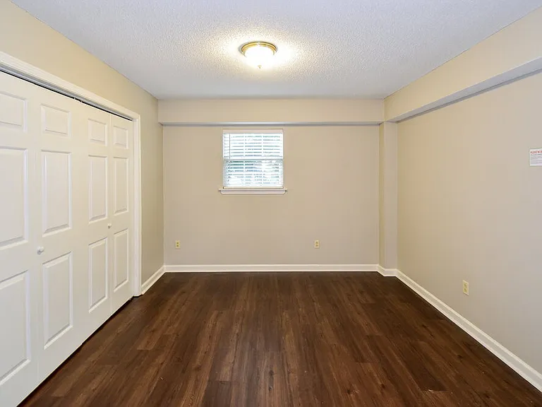 5885 Southridge Dr — Photo 9