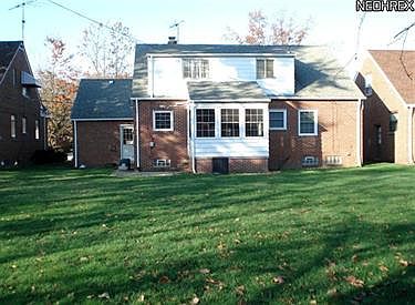 5th image of 325 E 273rd St