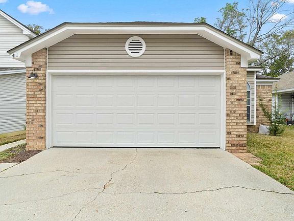 2nd image of 4111 Argenta Way