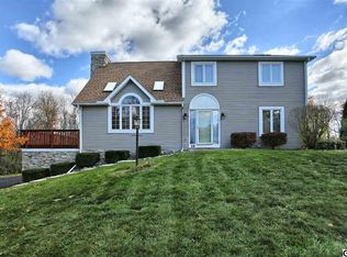 39 Teaberry Dr, Carlisle, PA