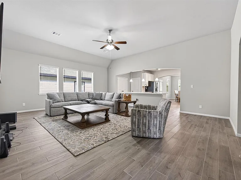 11676 Whirlaway Dr — Photo 5