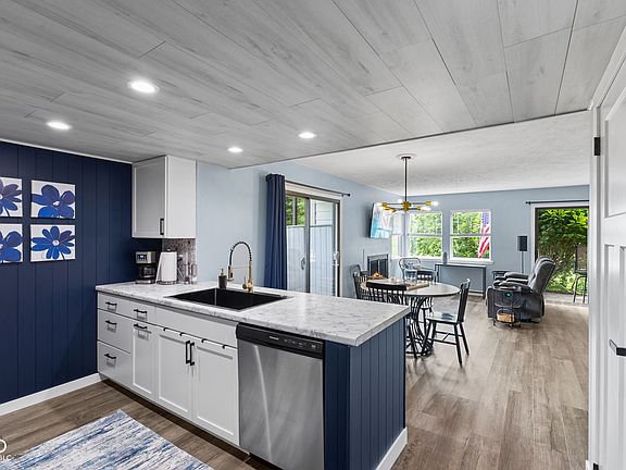 3rd image of 9361 S Lake Ridge Dr #188