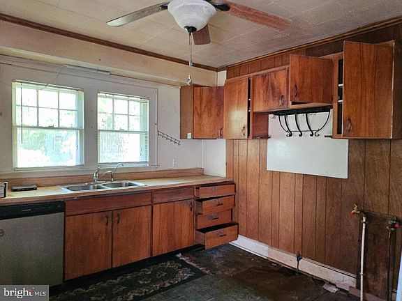 2nd image of 32029 Old Ocean City Rd