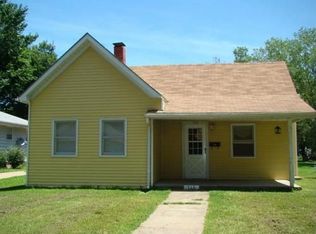 710 Pine St, Wamego, KS 66547