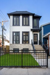 2726 W Belden Ave, Chicago, IL, 60647