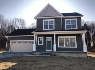 50 Wyatts Cir, Rensselaer, NY 12144