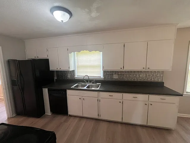 2290 Friar Rd — Photo 28