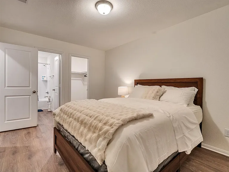 403 Magnolia St — Photo 16