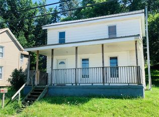 6 Jackson St, Union City, PA 16438