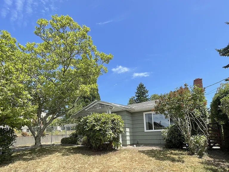 1616 Perry Ave — Photo 36