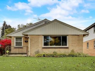 7421 W Beckett Ave, Milwaukee, WI 53216