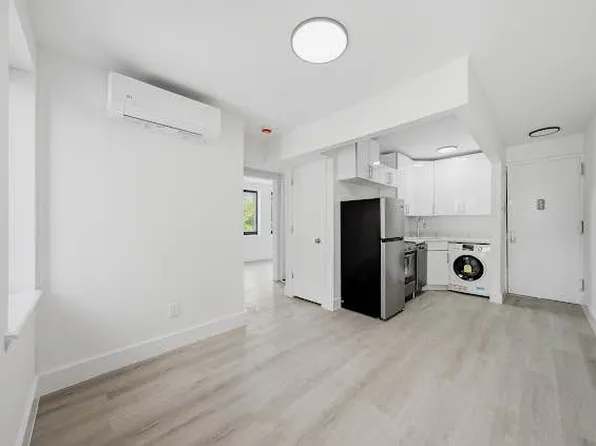 300 East 96th Street image 1 of 30