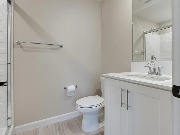 1577 Castillo #8 — Photo 29