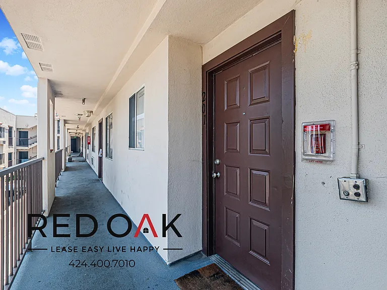 5200 Oakland St #201 — Photo 14