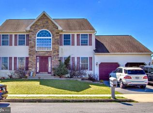 15 Prospect Dr, Sinking Spring, PA 19608