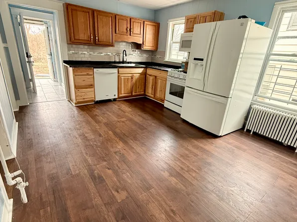 1108 Cutler St Floor 1, Schenectady, NY 12303