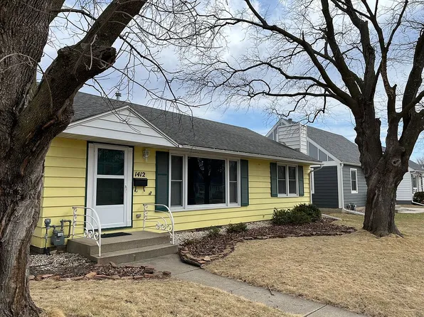 1412 8th Ave NE, Rochester, MN 55906