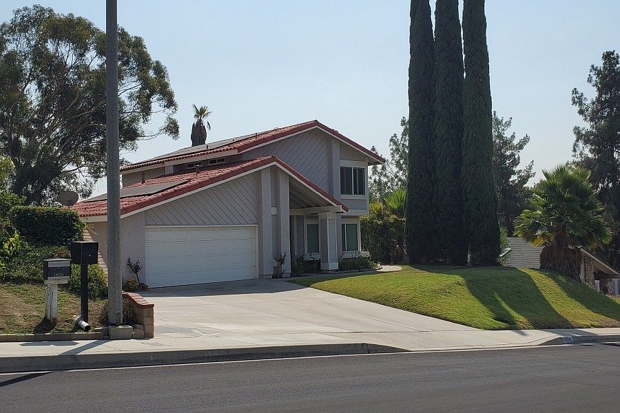 1st image of 19554 Vista Hermosa Dr