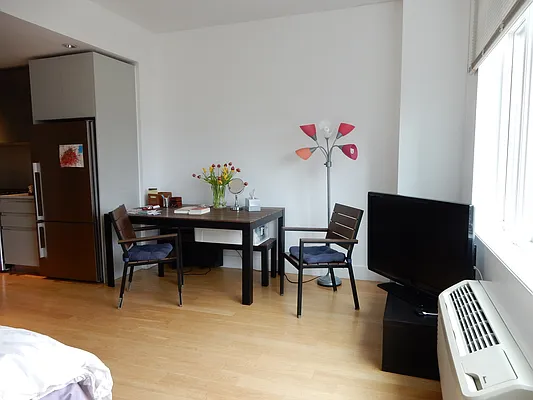 Rented by Starts New York Realty LLC | media 28