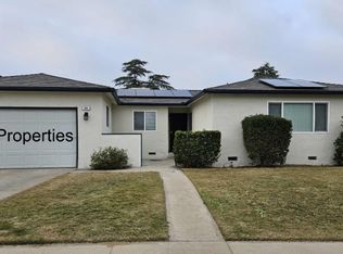 209 W Swift Ave, Clovis, CA 93612