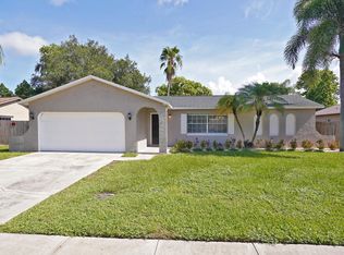832 Berkshire Dr, Rockledge, FL 32955
