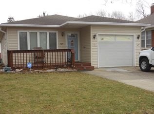 8 Park Dr, Joliet, IL