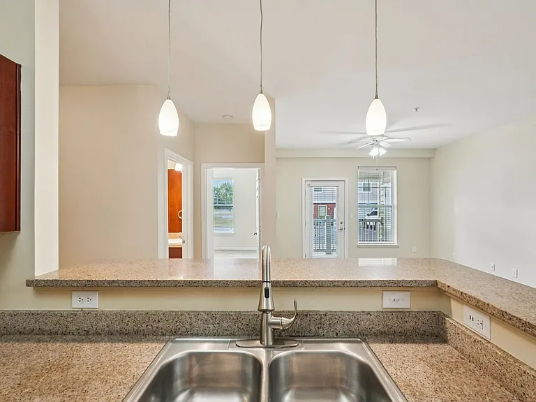 The Enclave Apartments — Photo 5