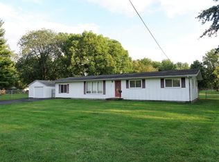 3855 E Greenhill Rd, Decatur, IL 62521