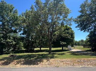 85 Lasater Rd, Laceys Spring, AL 35754