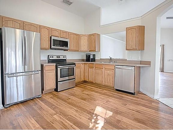 4th image of 2624 Hollow Ln