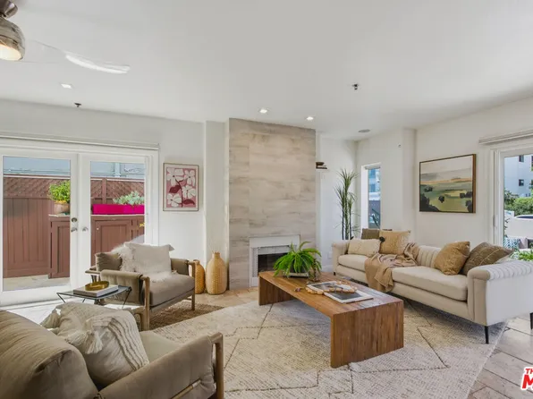 11838 Kiowa Ave APT 101, Los Angeles, CA 90049