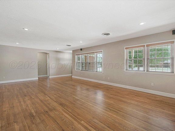 2nd image of 3413 Patterson Dr