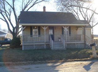 103 W South Rd, Hanover, KS 66945