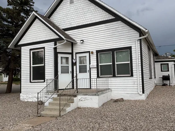 821 1/2 W Buffalo St, Rawlins, WY 82301