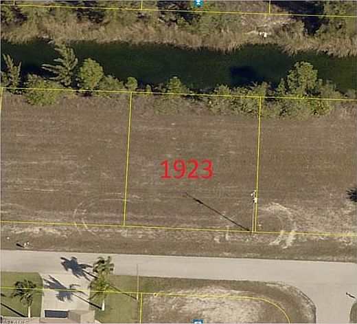 1st image of 1923 NW 20th Ter
