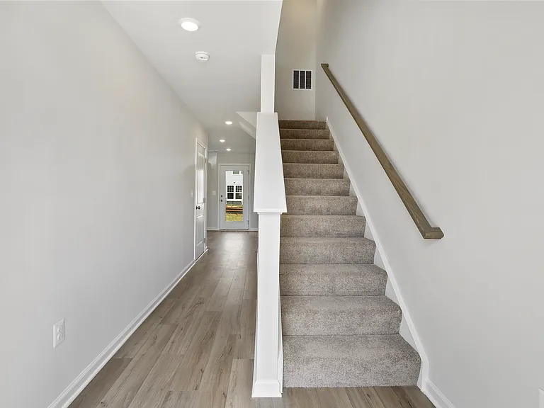 125 Brashear Ct — Photo 15